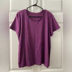 🐮White Stag purple tee🐮